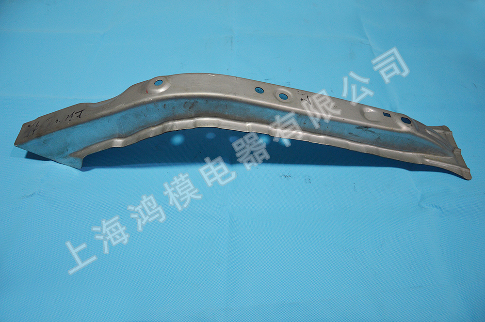 東風乘用車D23 項目左前縱梁后段