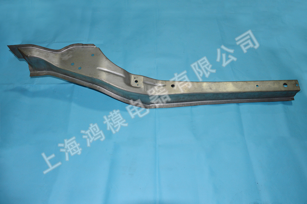 上海汽車 榮威550 10098089/10098086左/右后縱梁