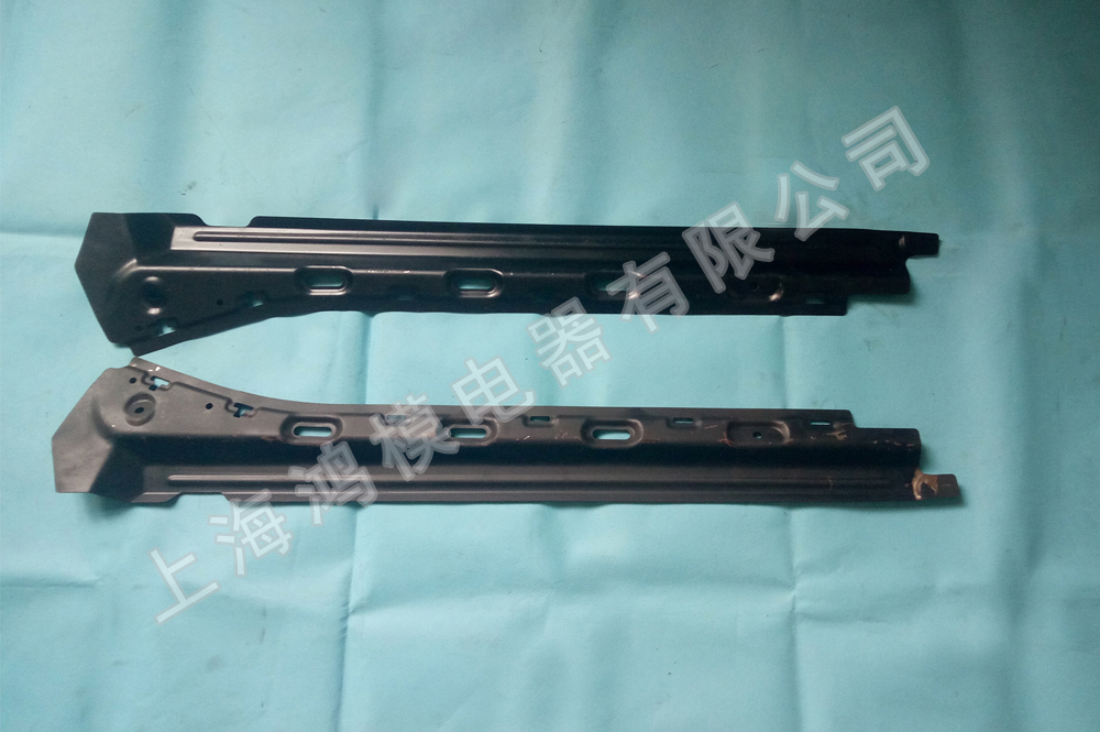 上海汽車 榮威350 左右前門腰部外加強(qiáng)板